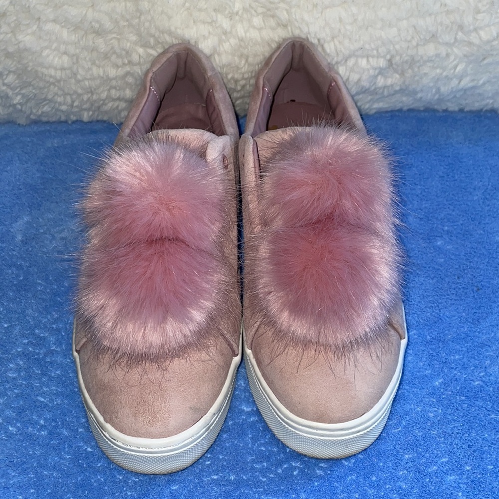 Sam Edelman Pink Suede with Pink Fur Pom-Poms. Size 9M - Picture 2 of 8